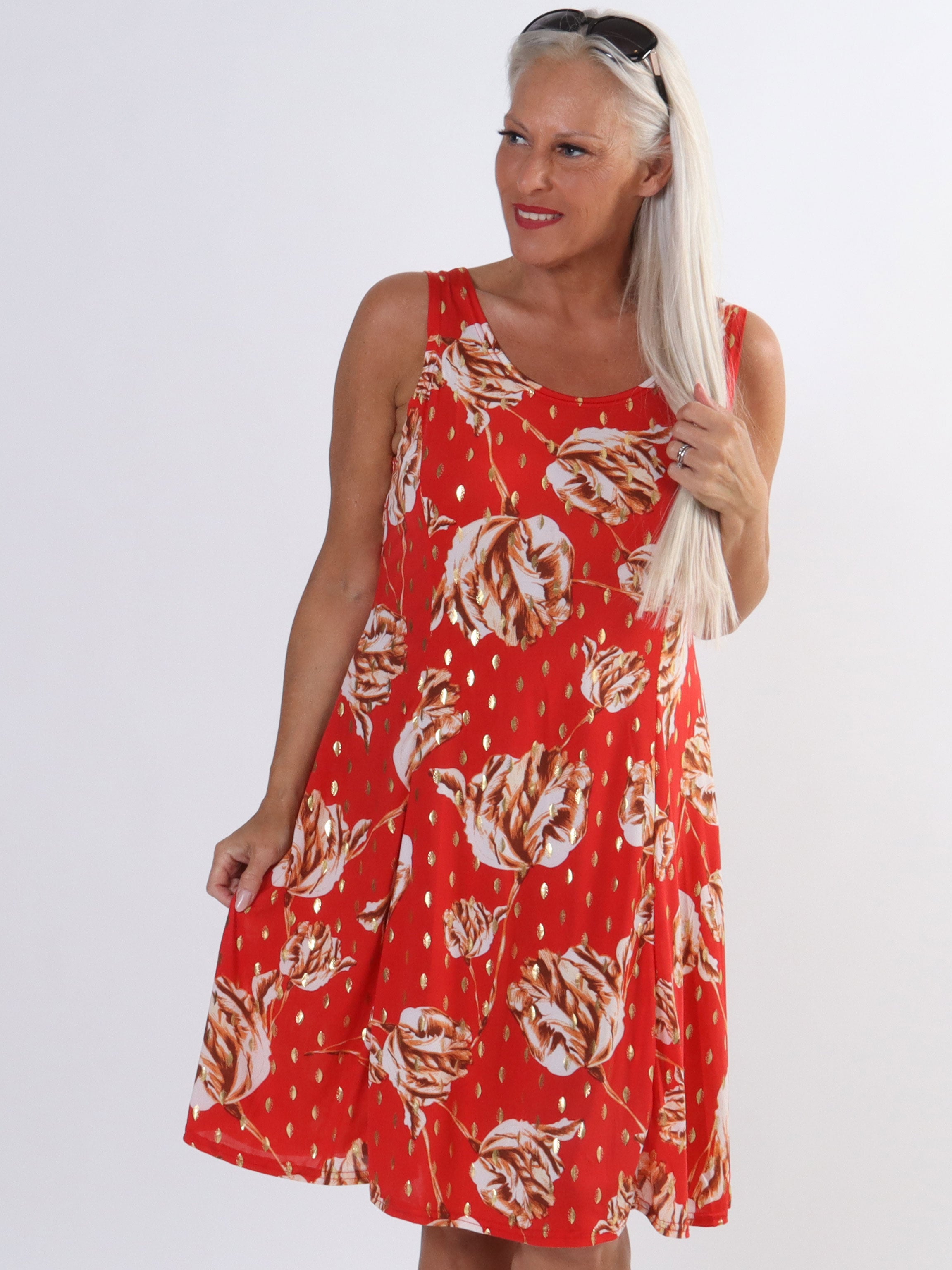 Maj Rose - Sød elastisk sommerkjole med rose motiver